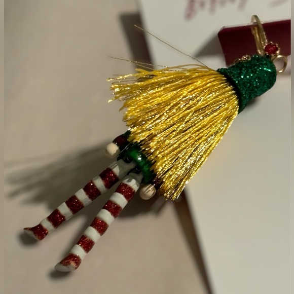 NWT•Betsey Johnson Nutcracker Christmas Drop earrings - Picture 4 of 9